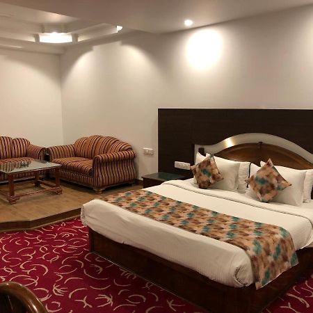 Hotel Lawrence Amritszár Kültér fotó